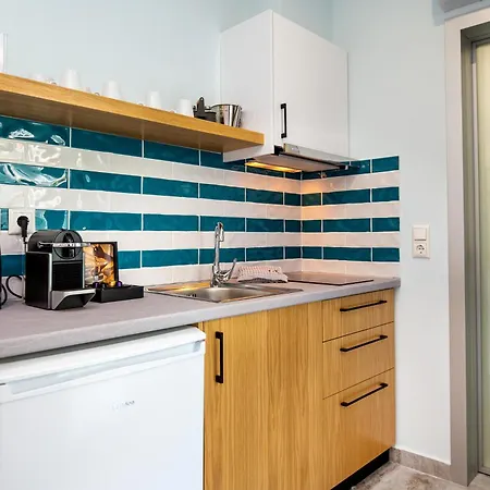 Upartments Ξενοδοχείο με διαμερίσματα 3*
