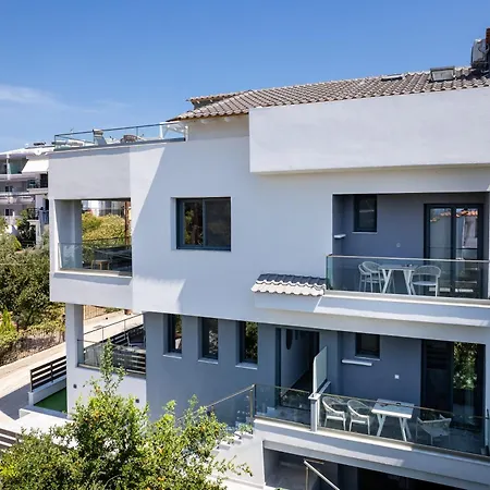 Upartments מלון דירות