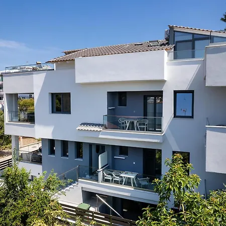 Upartments פוטוס
