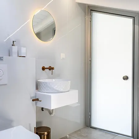 Ξενοδοχείο με διαμερίσματα Upartments